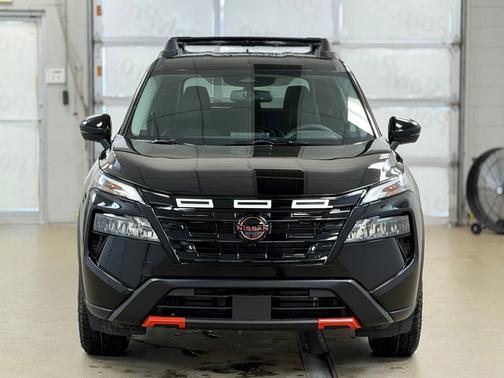 Super Black 2026 Nissan Rogue Rock Creek