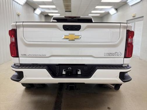 2025 Chevrolet Silverado 3500 High Country