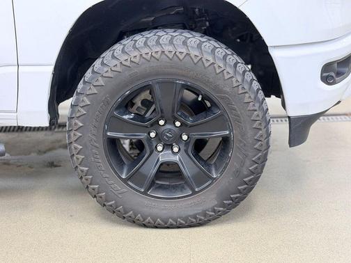 Bright White Clearcoat 2021 RAM 1500 Big Horn/Lone Star
