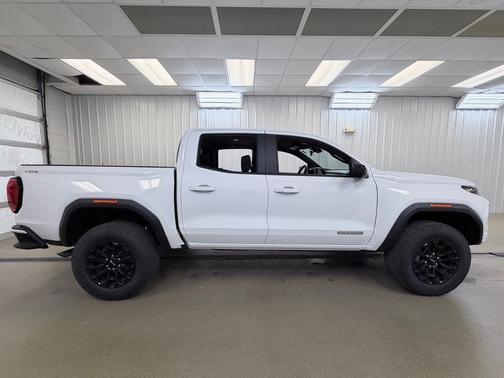 Summit White 2026 GMC Canyon Elevation