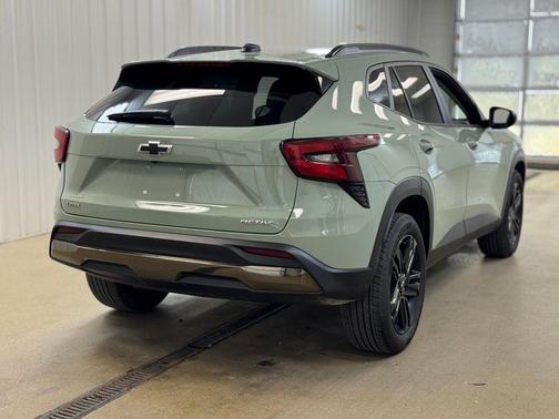 Cacti Green 2025 Chevrolet Trax FWD ACTIV