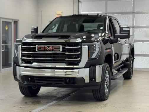 2025 GMC Sierra 3500 SLT