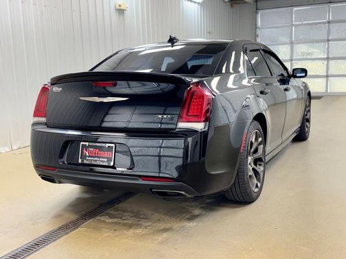 Gloss Black 2017 Chrysler 300 S
