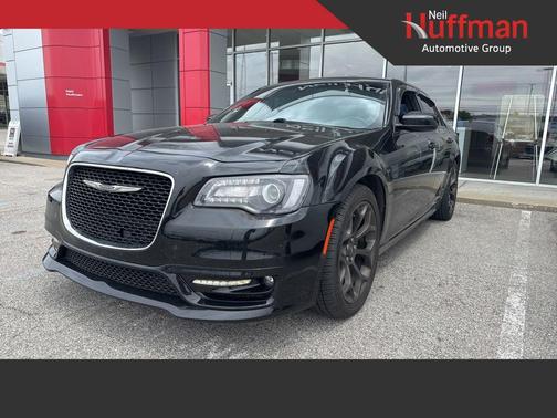 Gloss Black 2017 Chrysler 300 S