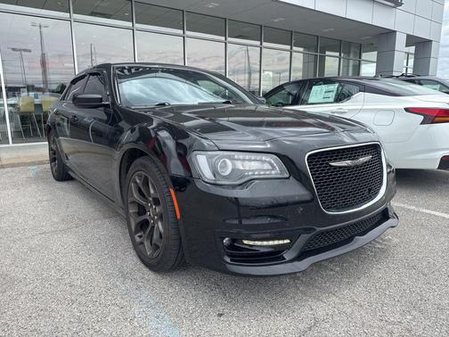 Gloss Black 2017 Chrysler 300 S
