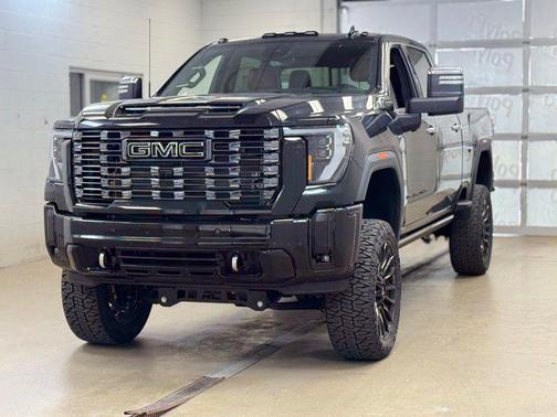 Onyx Black 2026 GMC Sierra 2500 Denali Ultimate