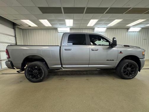 Billet Silver Metallic Clearcoat 2024 RAM 2500 Big Horn Crew Cab 4x4 6'4' Box
