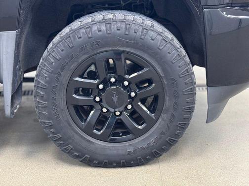 Black 2018 Chevrolet Silverado 2500 LTZ