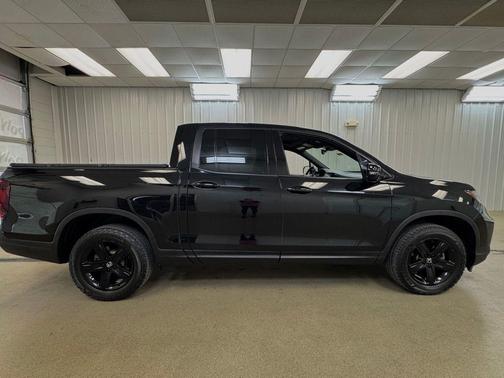 Crystal Black Pearl 2023 Honda Ridgeline Black