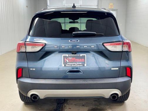 Blue Metallic 2020 Ford Escape SE