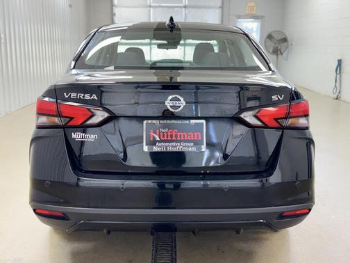 2022 Nissan Versa 1.6 SV