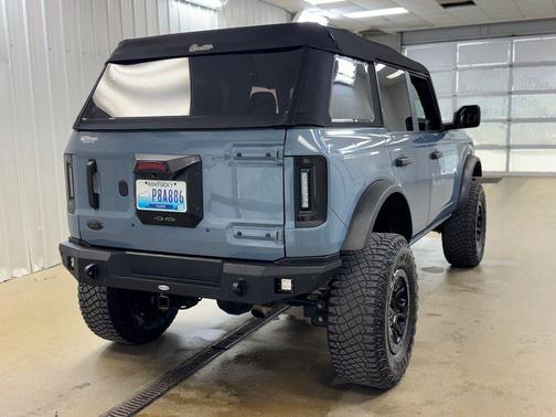 Azure Gray Metallic Tri-Coat 2023 Ford Bronco Base