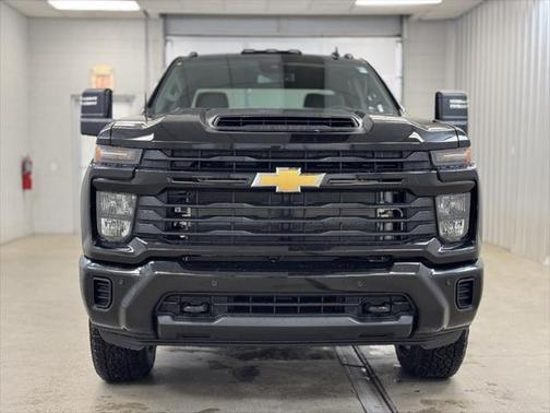 2025 Chevrolet Silverado 2500 Custom