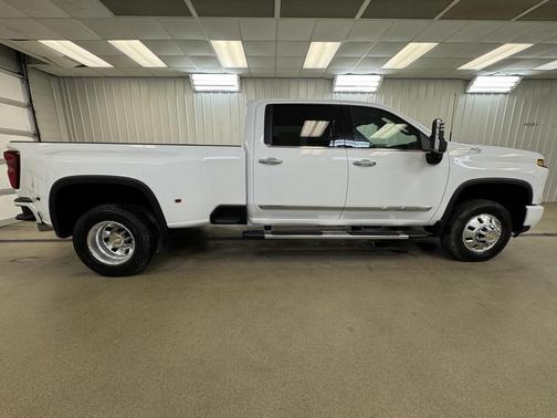 2026 Chevrolet Silverado 3500 High Country