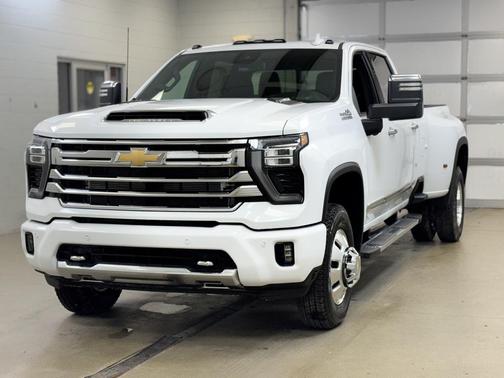 2026 Chevrolet Silverado 3500 High Country