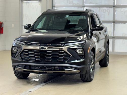 Mosaic Black Metallic 2026 Chevrolet Trailblazer ACTIV