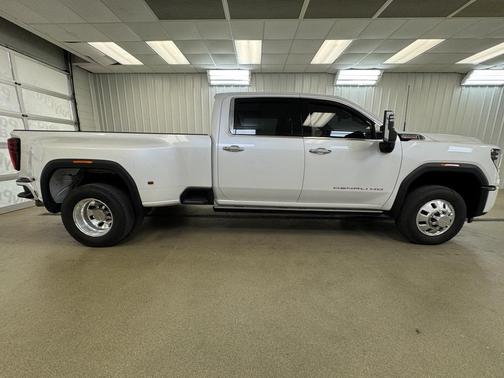 2024 GMC Sierra 3500 Denali