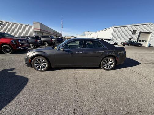 2019 Chrysler 300 Limited