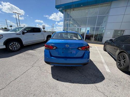Electric Blue Metallic 2024 Nissan Versa 1.6 SV