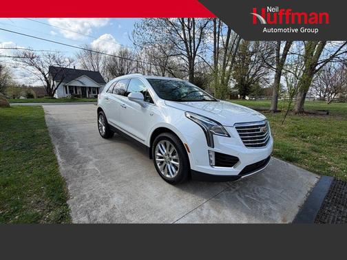 Crystal White Tricoat 2017 Cadillac XT5 Platinum