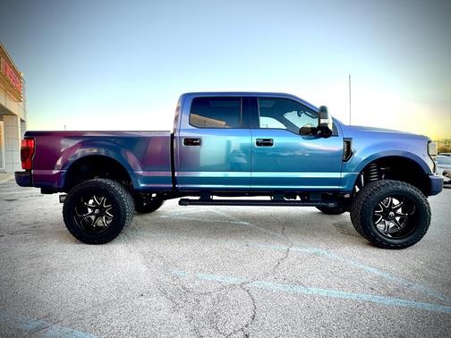 2022 Ford F-350 Lariat
