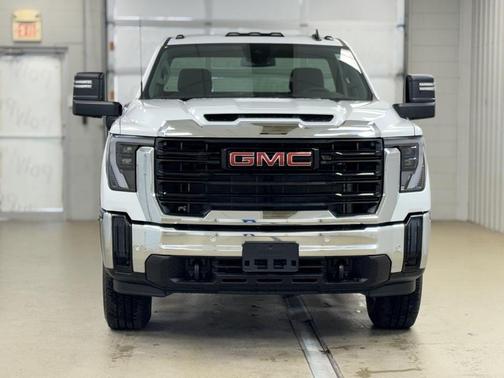 2025 GMC Sierra 3500 Base