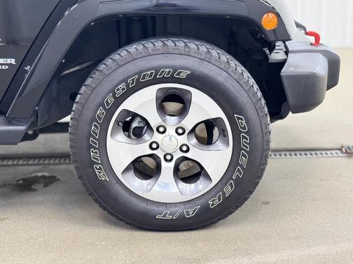 2017 Jeep Wrangler Unlimited Sahara