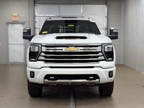 2025 Chevrolet Silverado 2500 High Country