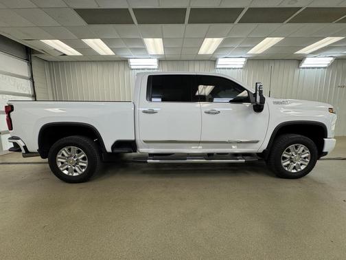 2025 Chevrolet Silverado 2500 High Country