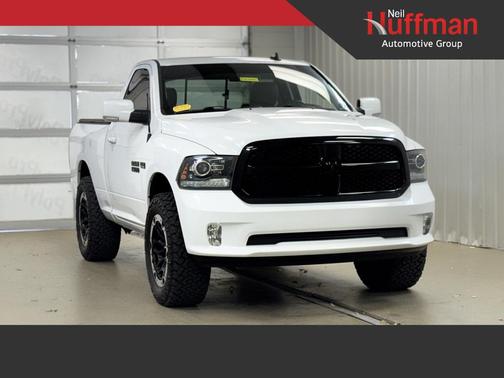 2018 RAM 1500 Night Regular Cab 4x4 6'4' Box