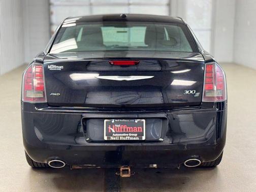 Gloss Black 2014 Chrysler 300 S