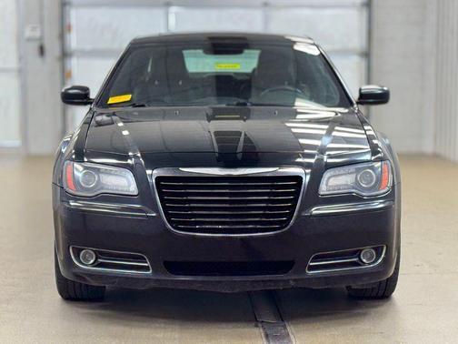 Gloss Black 2014 Chrysler 300 S