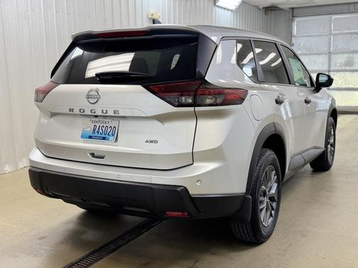 2025 Nissan Rogue S