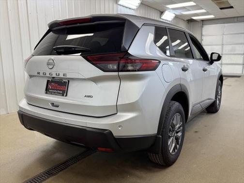 2025 Nissan Rogue S