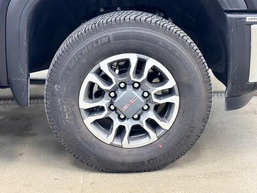 2026 GMC Sierra 3500 SLE