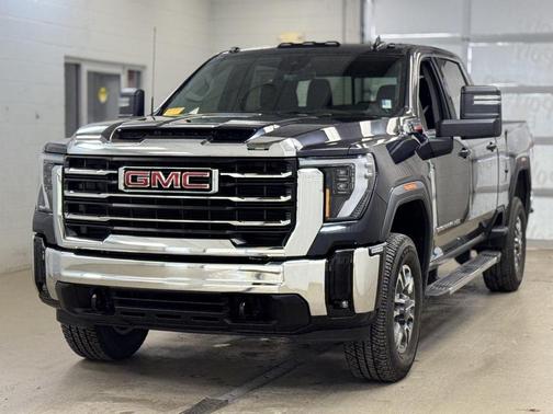 2026 GMC Sierra 3500 SLE