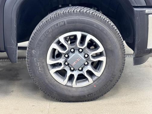 2026 GMC Sierra 3500 SLE