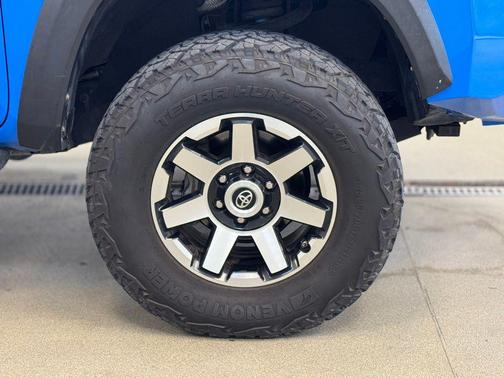 Voodoo Blue 2020 Toyota Tacoma TRD Off Road