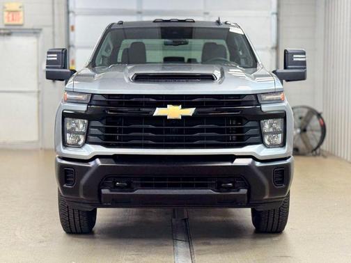 Sterling Gray Metallic 2025 Chevrolet Silverado 2500 WT