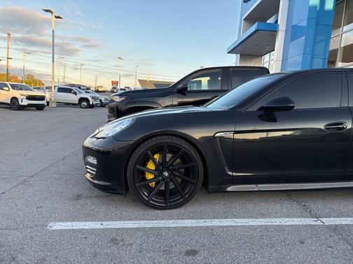 2011 Porsche Panamera 4