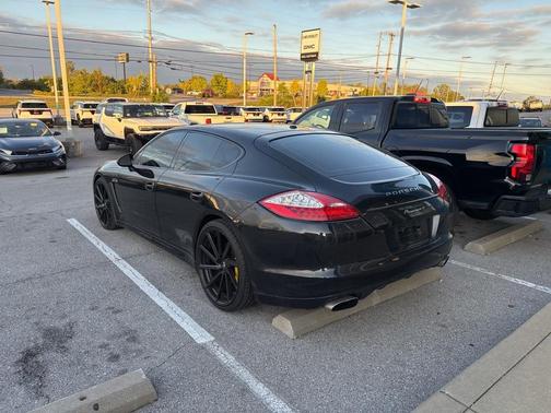 2011 Porsche Panamera 4