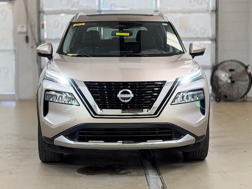 Champagne Silver Metallic 2023 Nissan Rogue Platinum