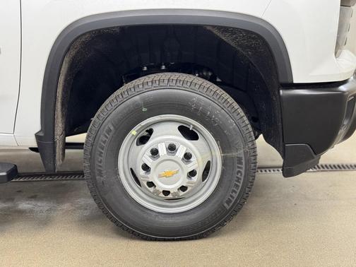 2025 Chevrolet Silverado 3500 WT