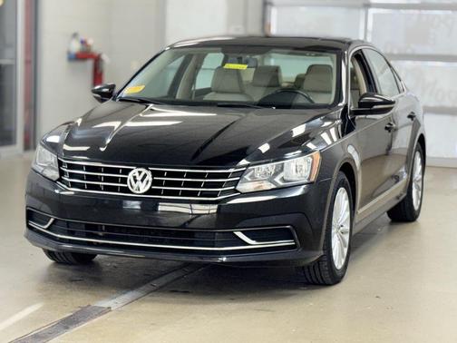 2017 Volkswagen Passat 1.8T SE