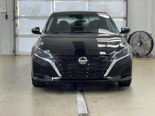 2025 Nissan Altima S FWD