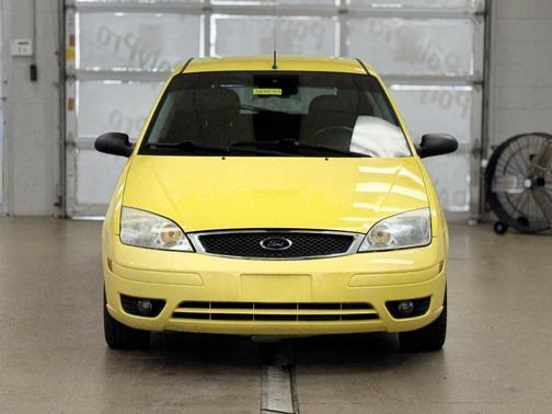 2005 Ford Focus ZX5