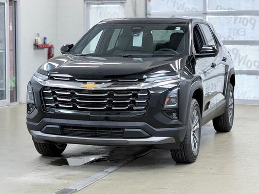 Mosaic Black Metallic 2026 Chevrolet Equinox FWD LT
