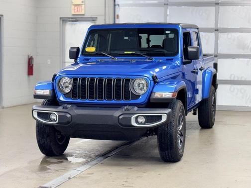 2024 Jeep Gladiator Sport S