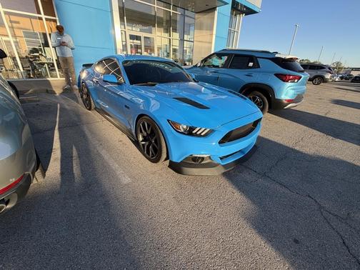 2017 Ford Mustang GT Premium