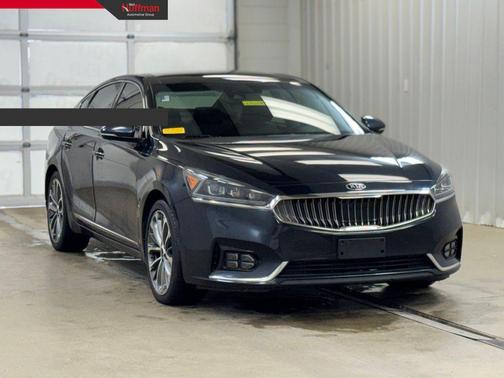 2019 Kia Cadenza Technology